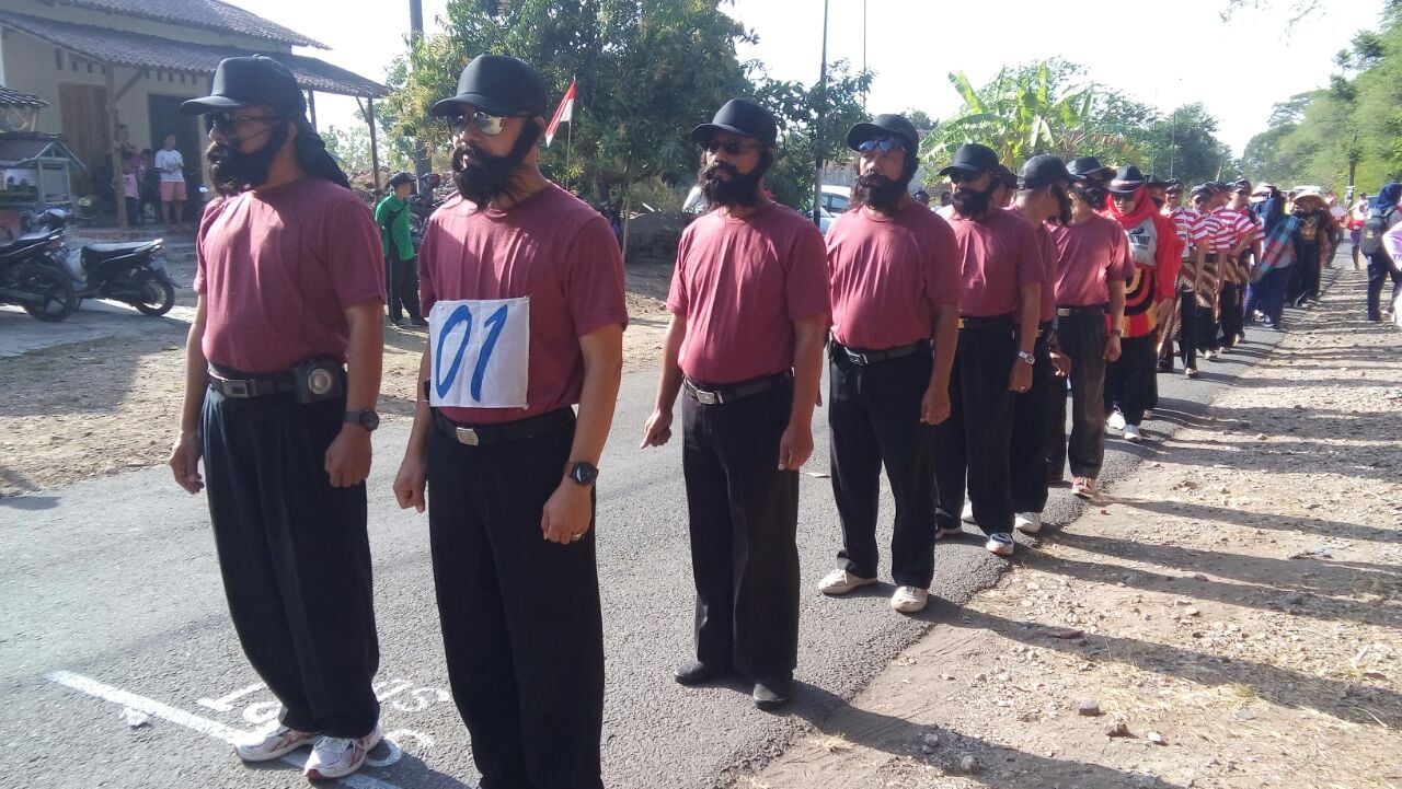 Peringati HUT RI, Kecamatan Sampung gelar Lomba Gerak Jalan “UNIK”