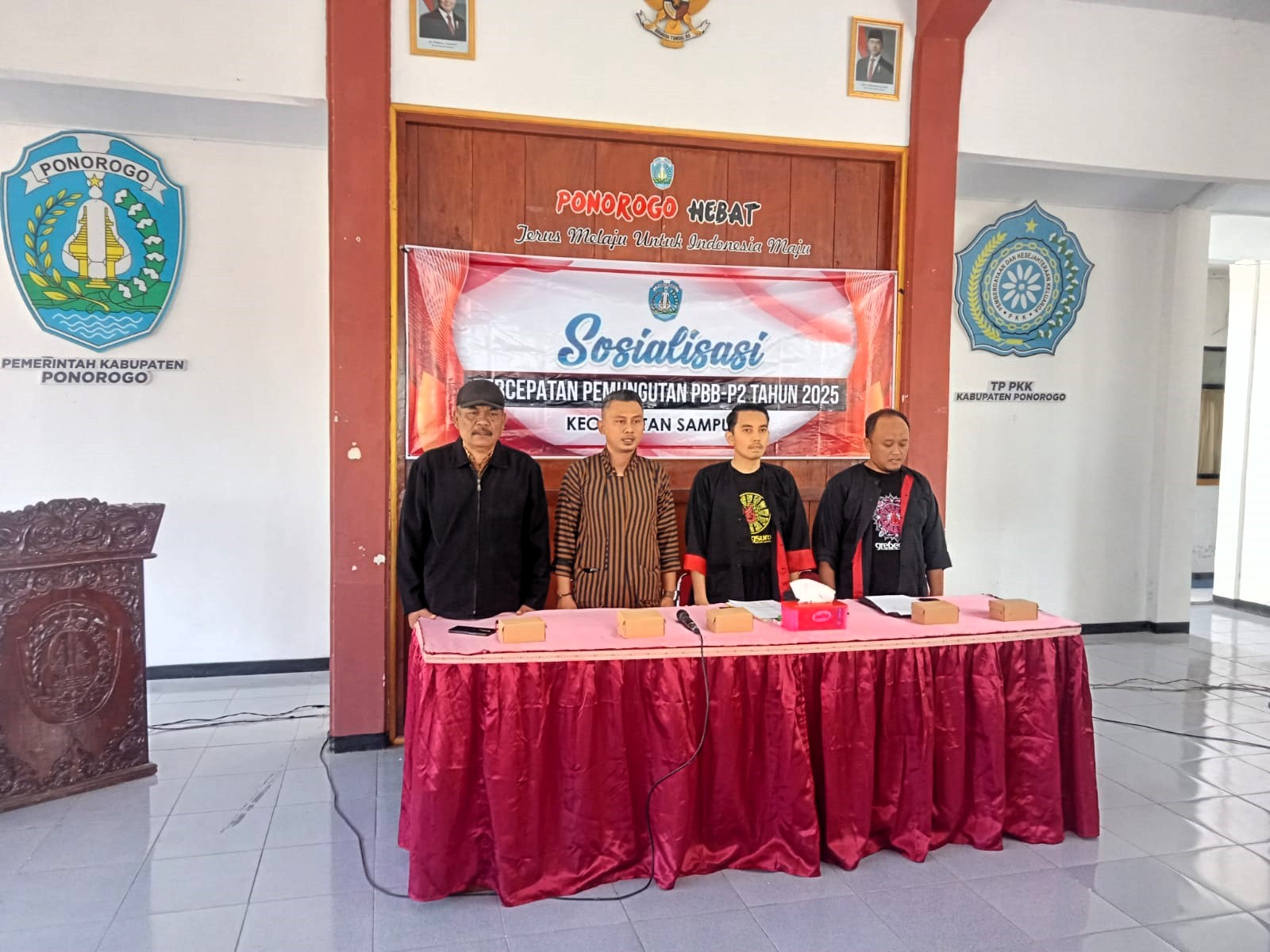 Sosialisasi Percepatan Pemungutan PBB-P2 Tahun 2025, Kecamatan Sampung Ponorogo Gelar Rapat Dengan Perangkat Desa